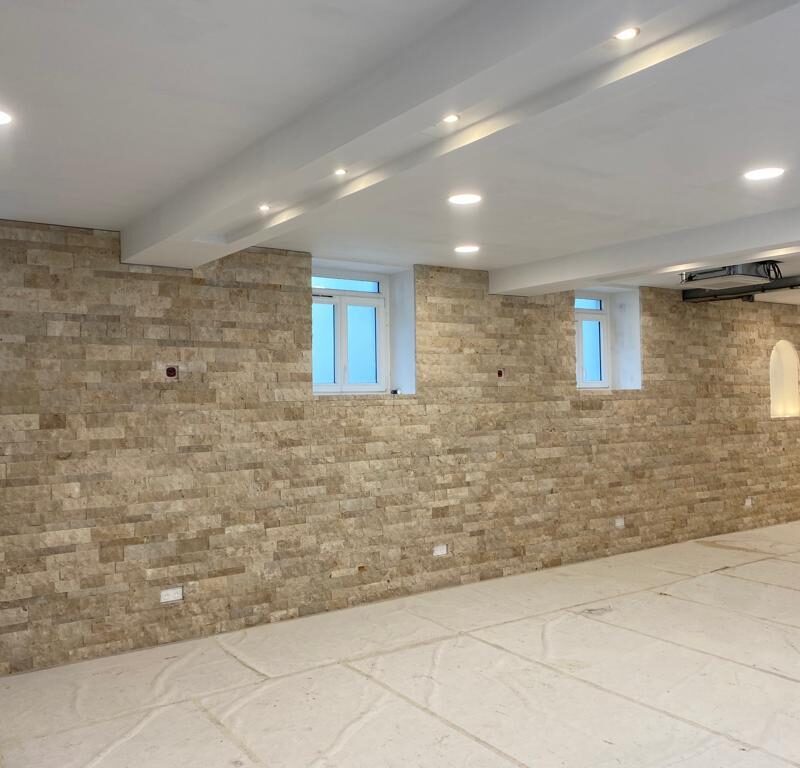 Décoration intérieure en pierre de parement à Strasbourg dans le Bas Rhin Lingolsheim 2