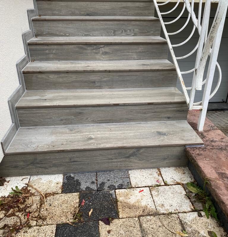 Escalier en carrelage céramique épaisseur 20 mm R11 à Souffelweyersheim Saverne 1