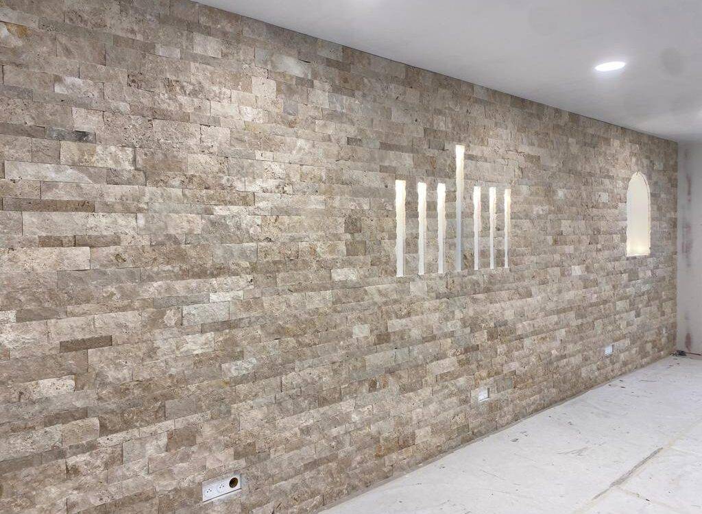 Décoration intérieure en pierre de parement à Strasbourg dans le Bas Rhin Obernai