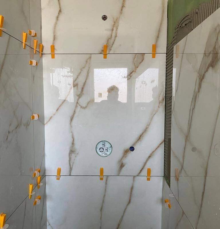 Carrelage 100&#215;100 effet parquet et douche à l&#8217;italienne Bischwiller 0
