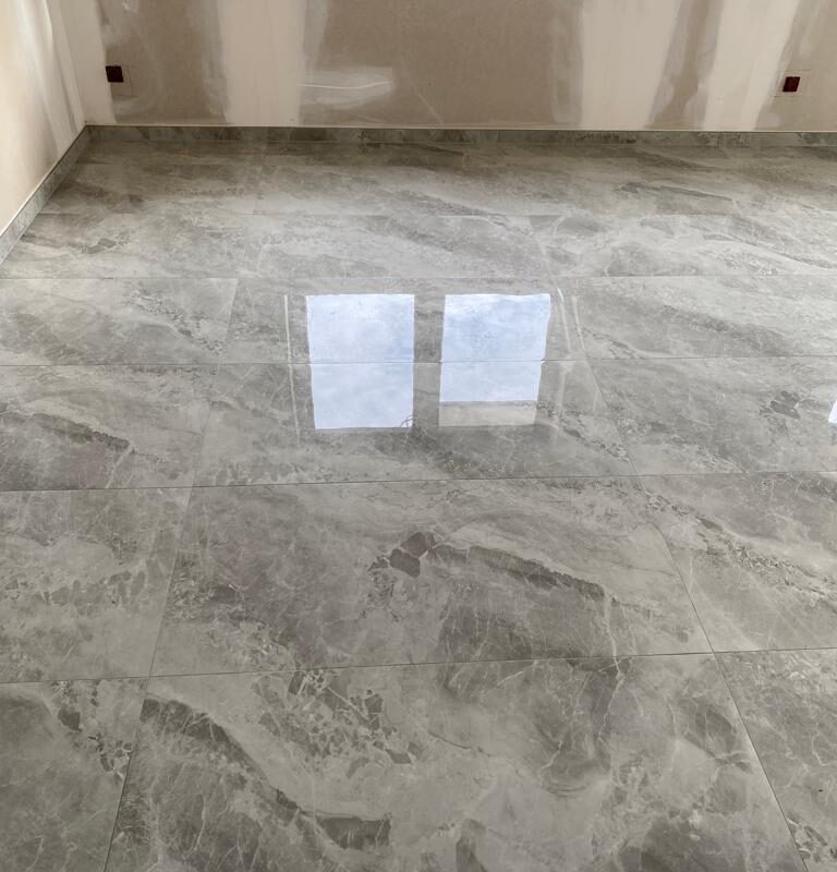 Chantier réalisé à Eschau : pose de carrelage intérieur sol et mur et pose de parquet Haguenau 8