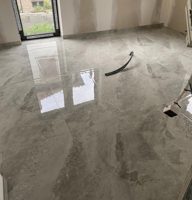 Chantier réalisé à Eschau : pose de carrelage intérieur sol et mur et pose de parquet Lingolsheim 10