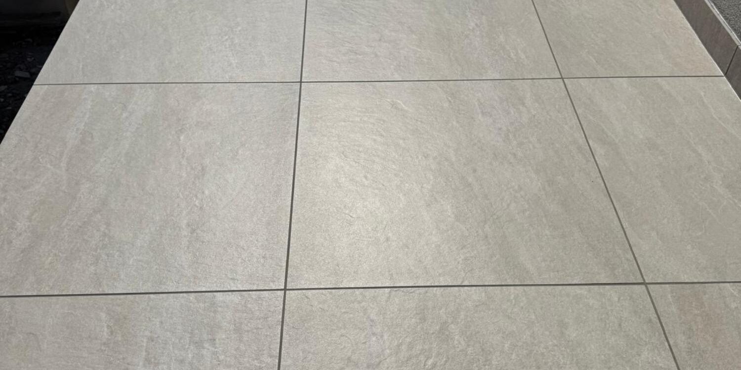 Quelles astuces pour choisir un carrelage extérieur qui dure dans le temps ? Bischheim