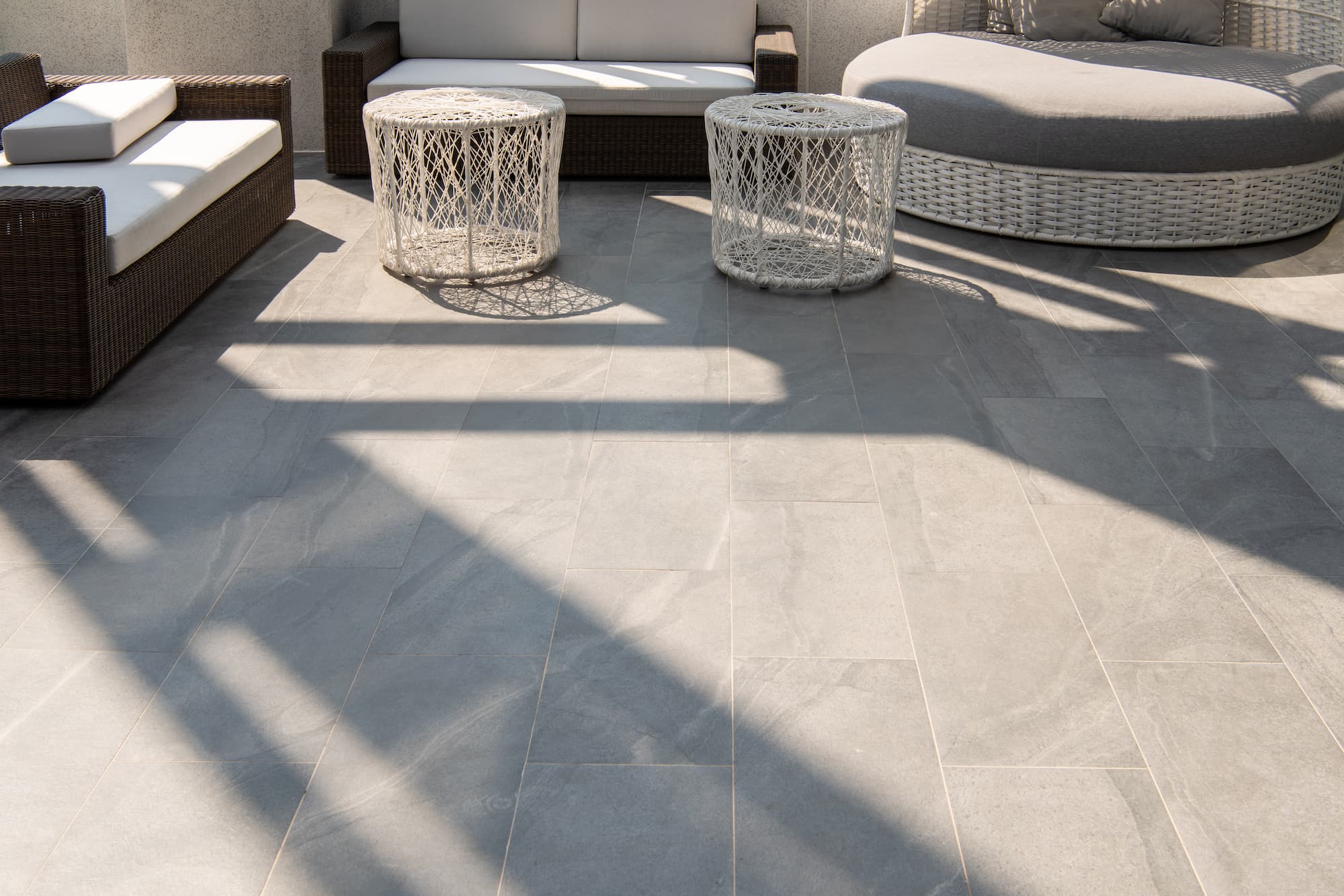 Carrelage ext&eacute;rieur effet pierre : authenticit&eacute; et r&eacute;sistance &agrave; la cl&eacute; Haguenau